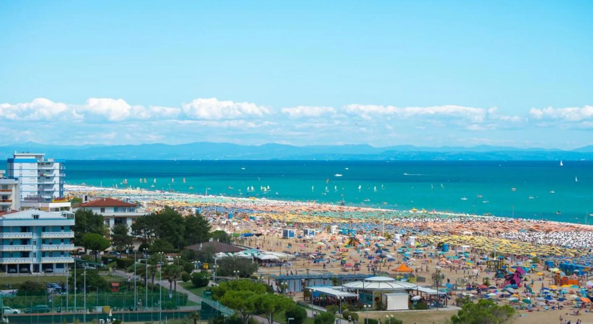 Sea-Front Peaceful Apartment With Terrace In Bibione