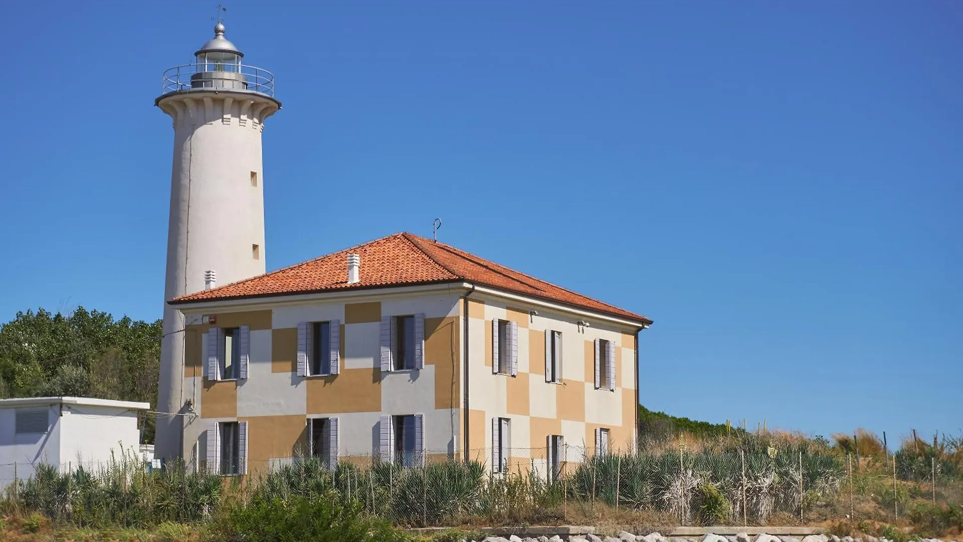 Sea-Front Peaceful Apartment With Terrace In Bibione Italy