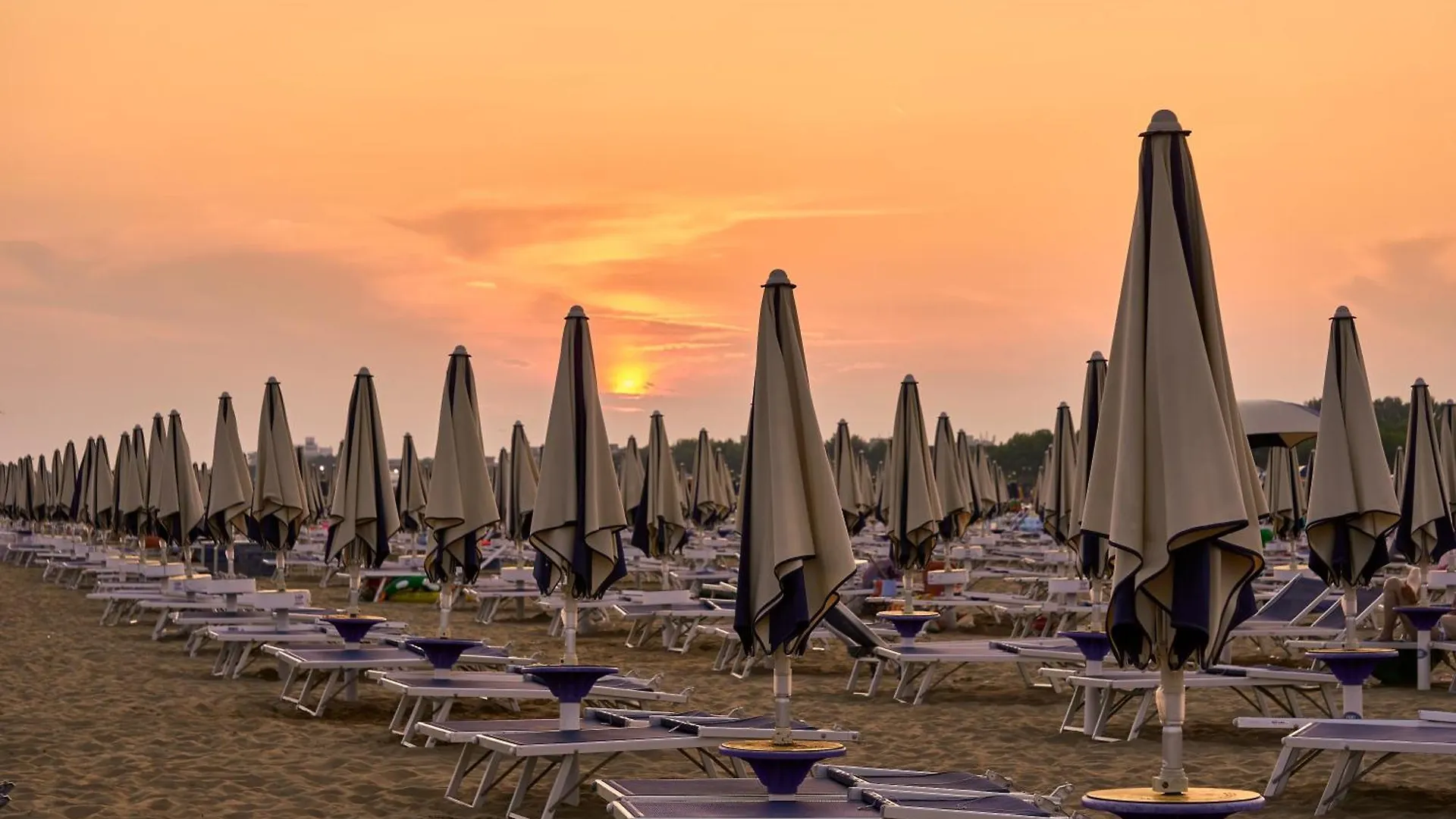 Sea-Front Peaceful Apartment With Terrace In Bibione 0*,  Italy