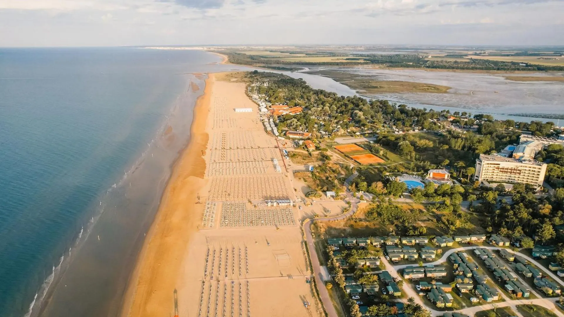 Sea-Front Peaceful Apartment With Terrace In Bibione 0*,  Italy